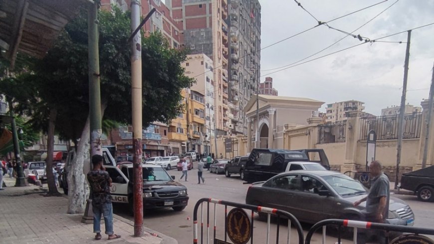 Египеттің Александрия қаласында Израиль туристері отырған автобусқа оқ атылып, үш адам өлген