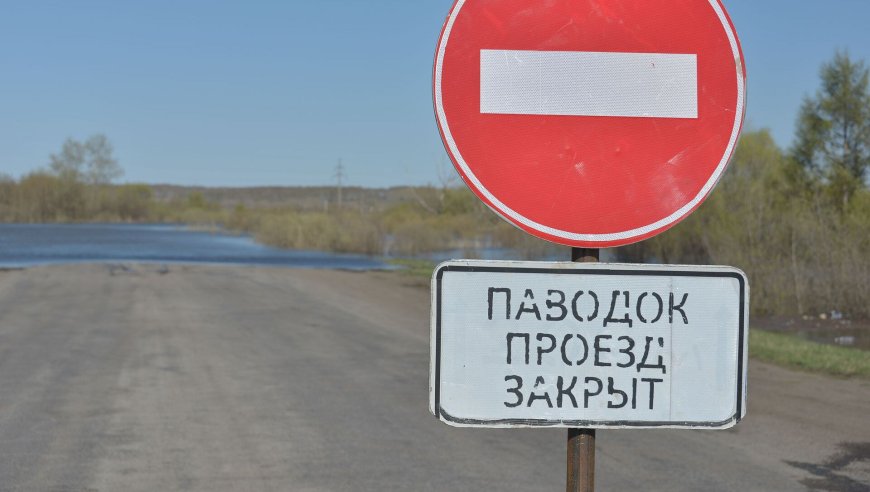 «Түнімен ұйықтамадық»:  Солтүстік Қазақстан тұрғындары эвакуацияға дайындалып жатыр