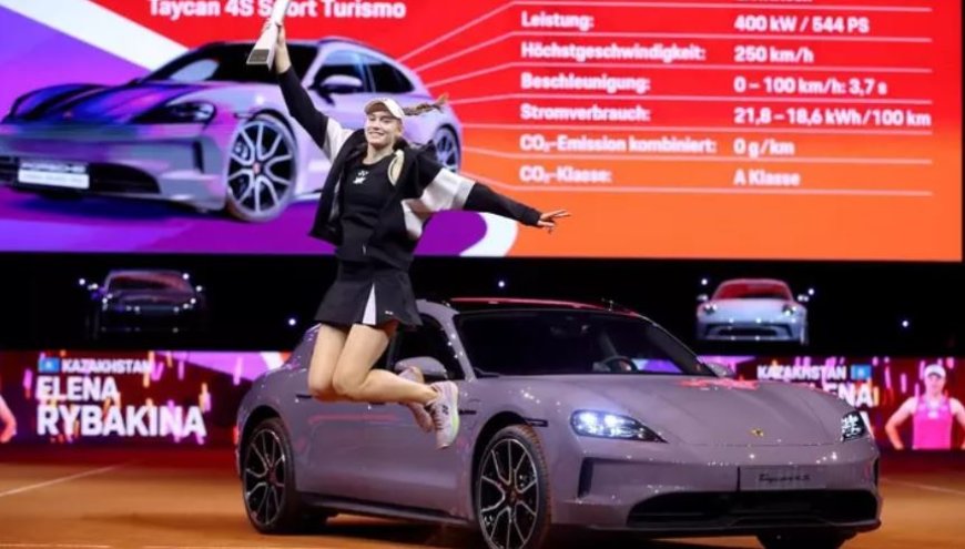 Елена Рыбакина Штутгартта топ жарып, Porsche көлігін иеленді