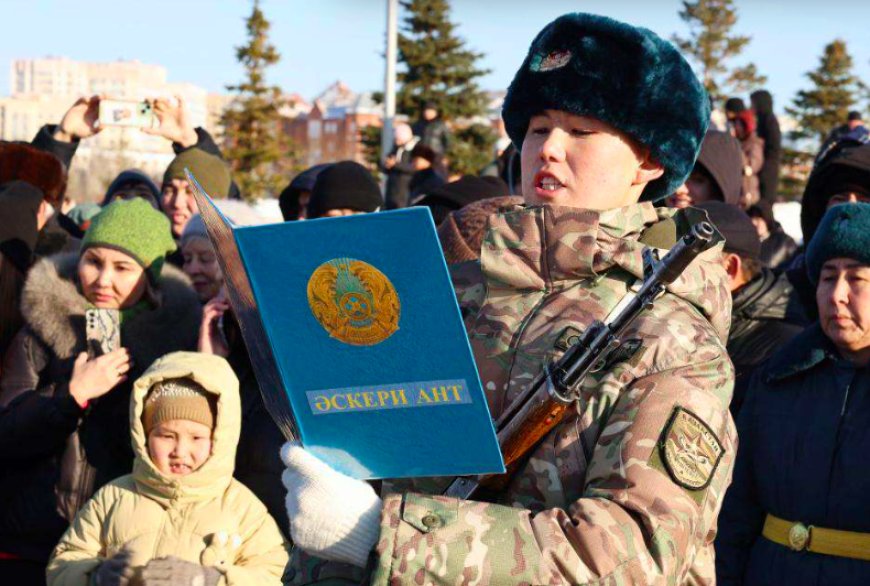 В Астане более двухсот новобранцев присягнули на верность Родине